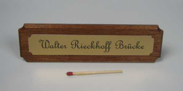 Sublimiertes Messingschild