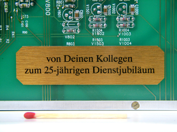 sublimiertes Messingschild